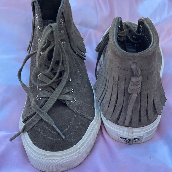 Vans Women’s Sk8-hi Moc Suede With Fringe - Picture 14 of 16